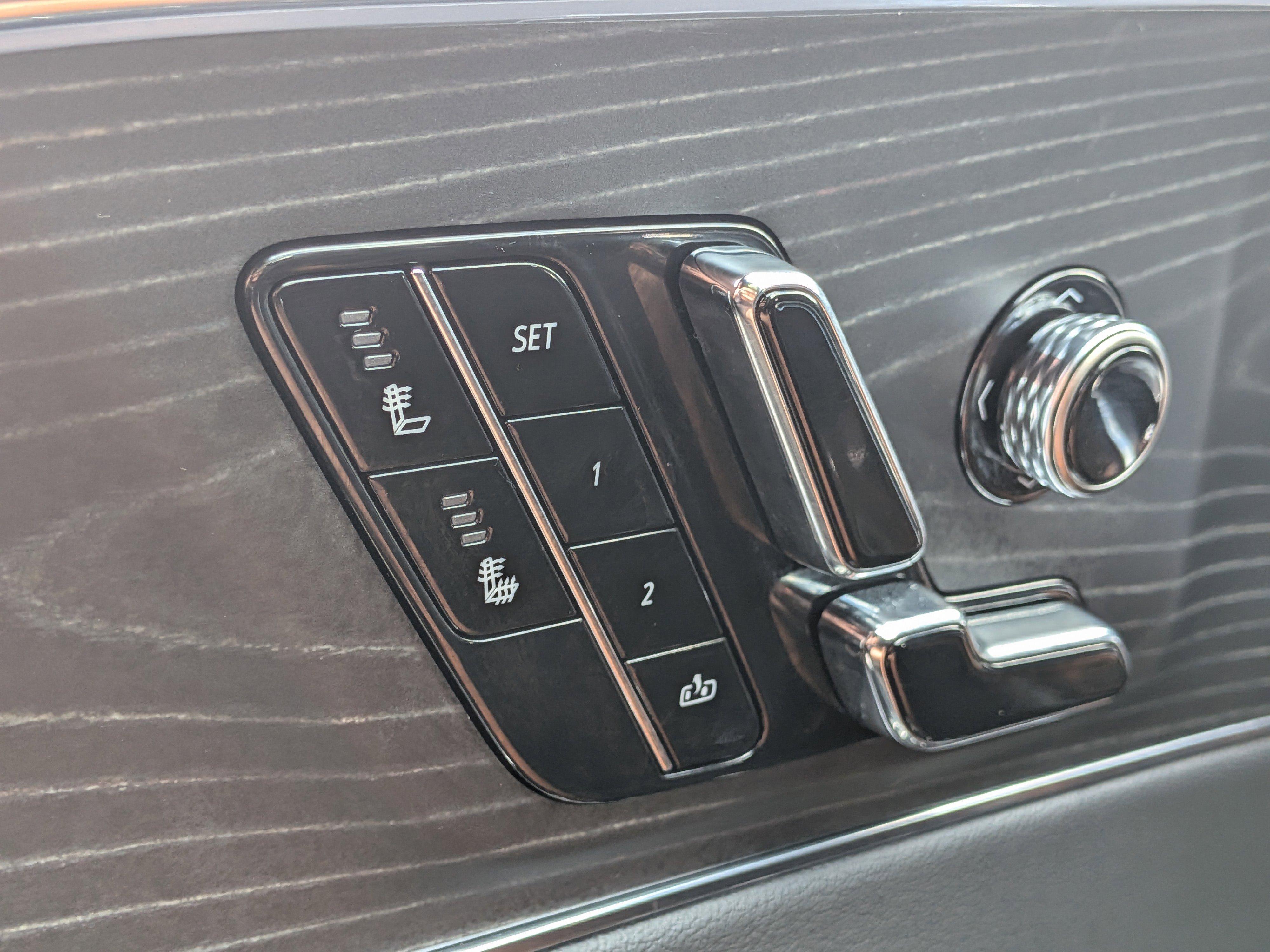 Used 2024 Cadillac Lyriq Luxury w/ LPO, Floor Liner Package image 23