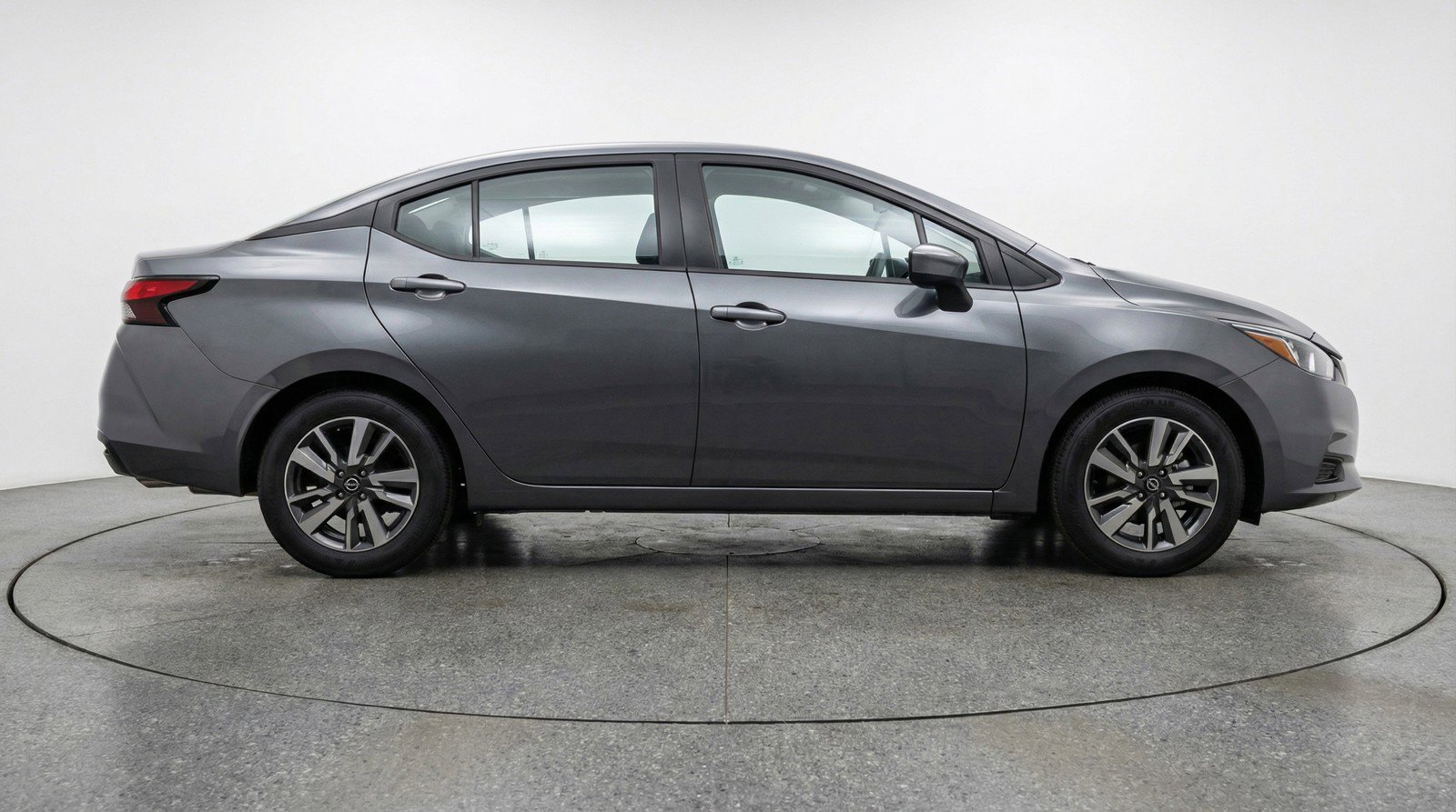 Used 2025 Nissan Versa SV FWD image 11