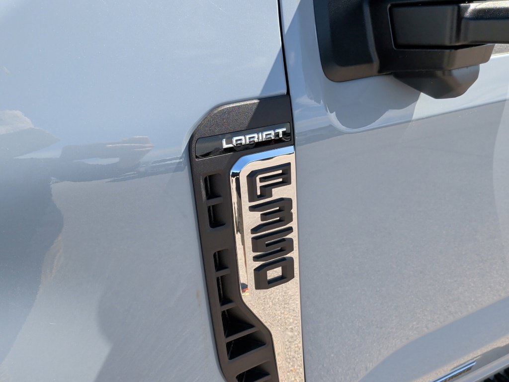 New 2027 Ford F350 Lariat w/ Lariat Premium Package AWD/4WD image 50