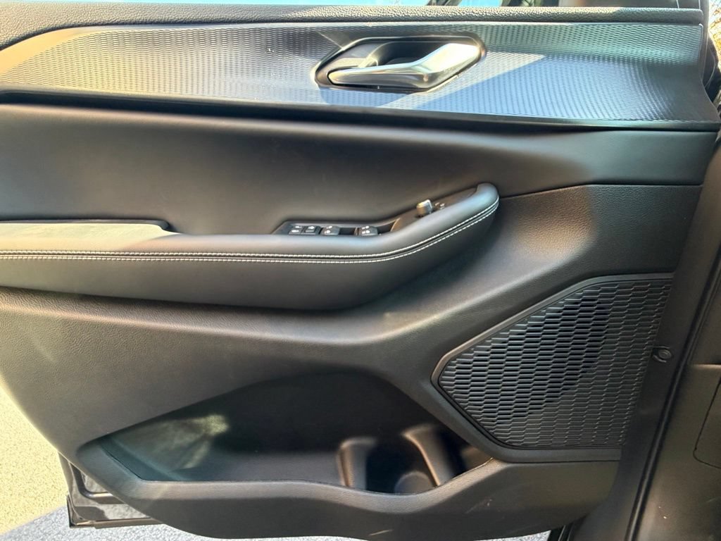 New 2025 Jeep Grand Cherokee L Laredo AWD/4WD image 25