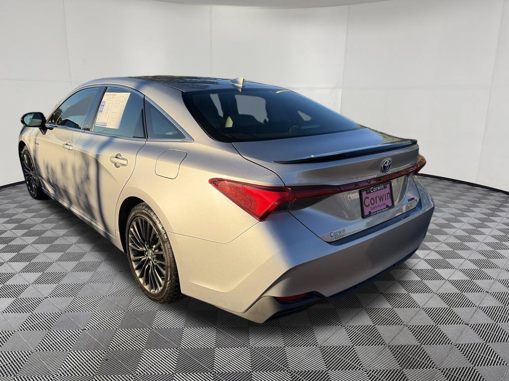 Used 2019 Toyota Avalon XSE w/ Carpet Mat Package FWD image 7