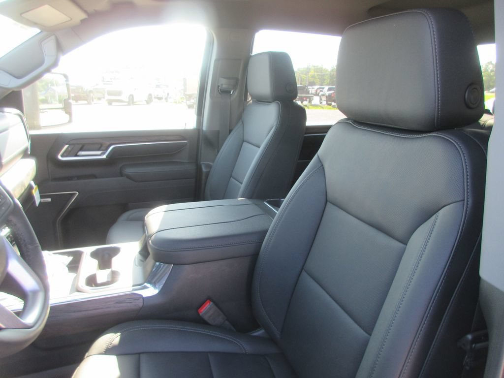 New 2026 GMC Sierra 2500 SLT AWD/4WD image 13