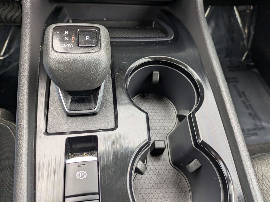 Used 2024 Nissan Rogue SV image 24