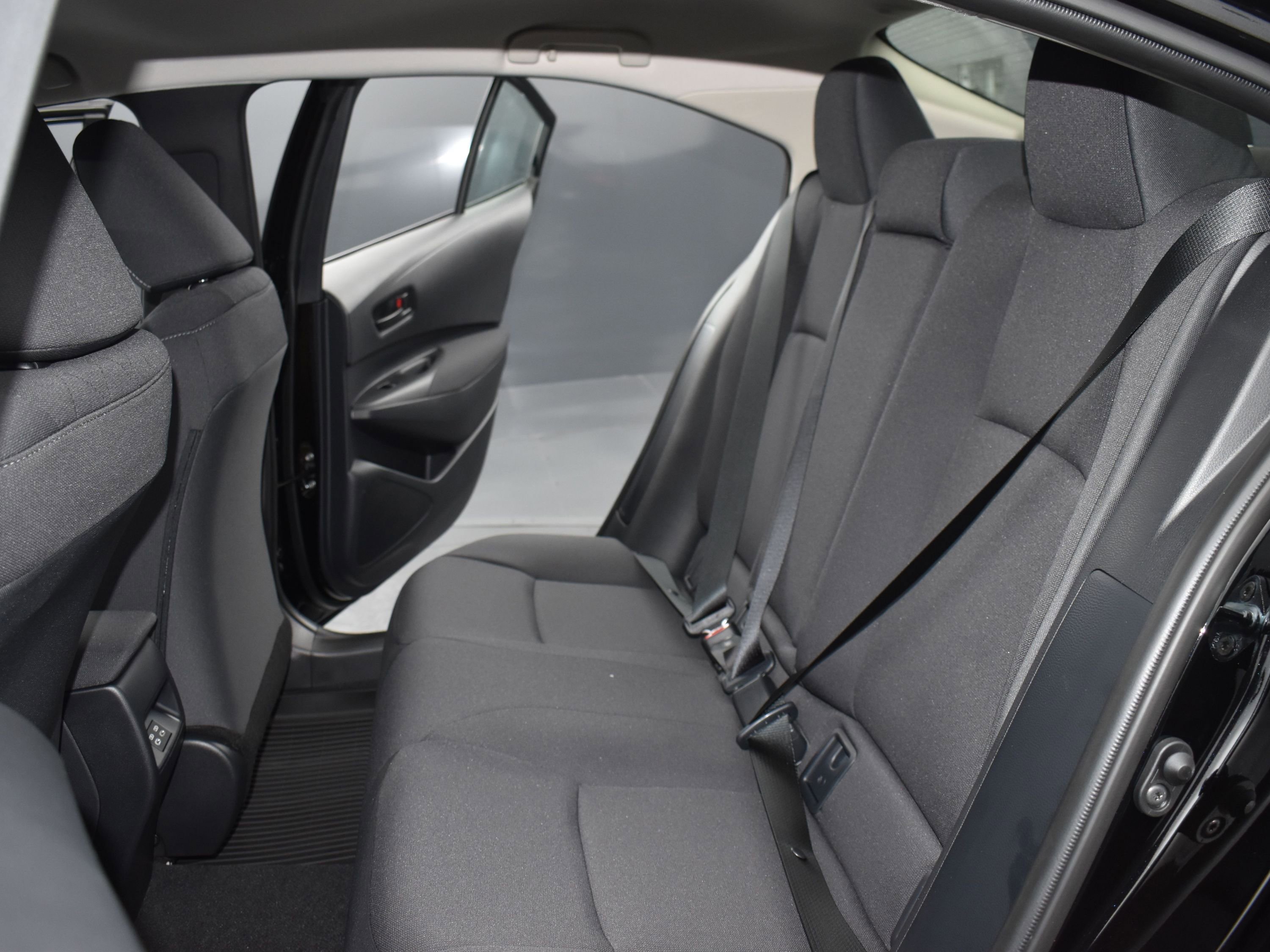 Used 2025 Toyota Corolla LE image 22