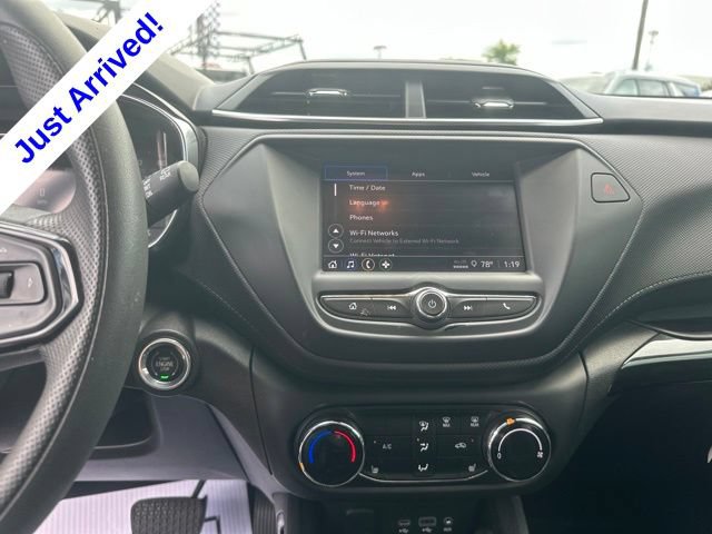 Used 2023 Chevrolet TrailBlazer LT AWD/4WD image 22
