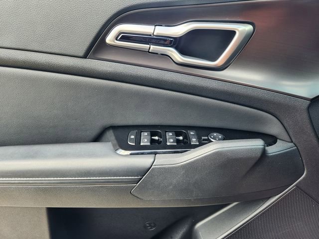 Used 2024 Kia Sportage EX image 23