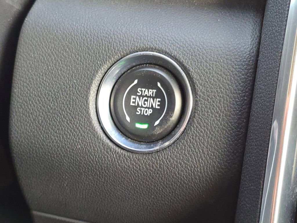 Used 2025 GMC Acadia Elevation image 25