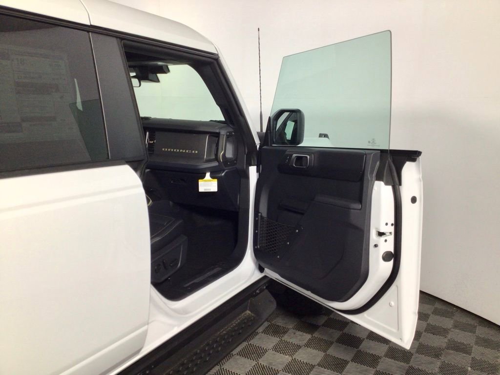 New 2025 Ford Bronco Badlands image 34