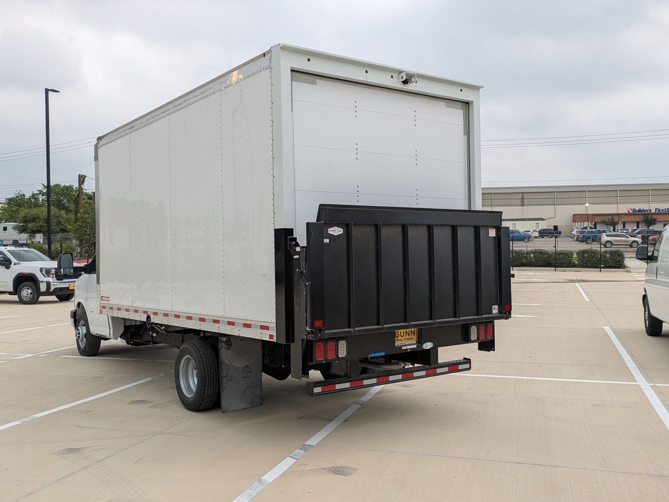 New 2024 GMC Savana 3500 w/ Power Convenience Package image 5