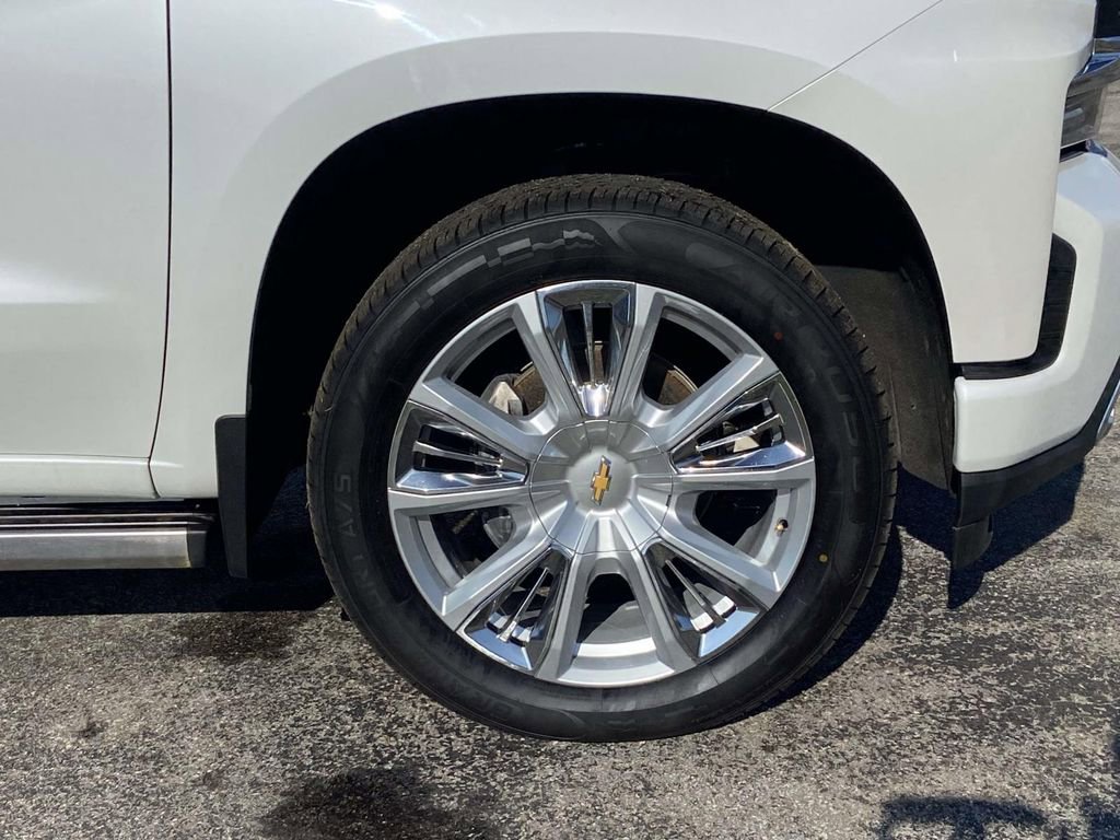 Used 2021 Chevrolet Silverado 1500 High Country w/ Technology Package image 9