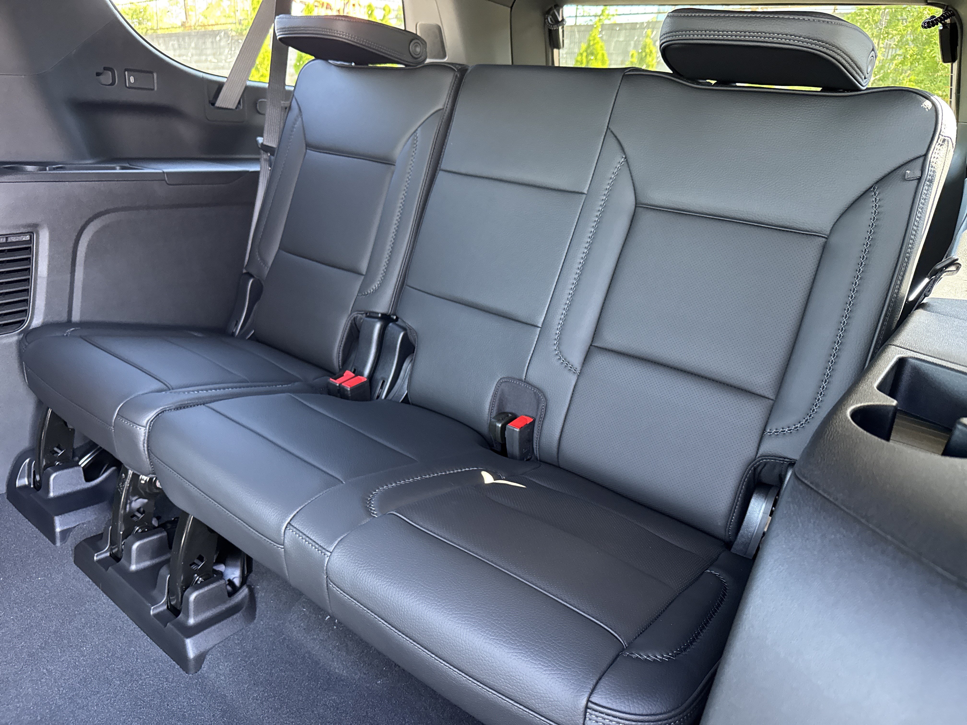 New 2026 GMC Yukon XL Denali w/ Sun & Power Step Package AWD/4WD image 31