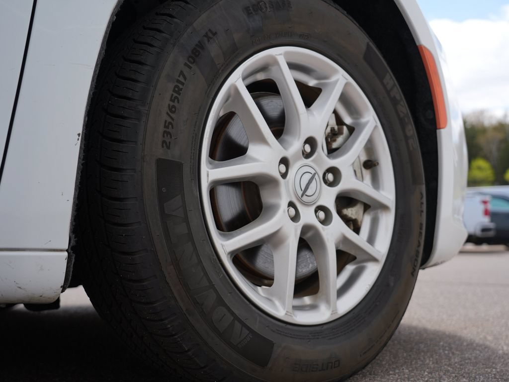 Used 2023 Chrysler Pacifica Touring-L FWD image 30