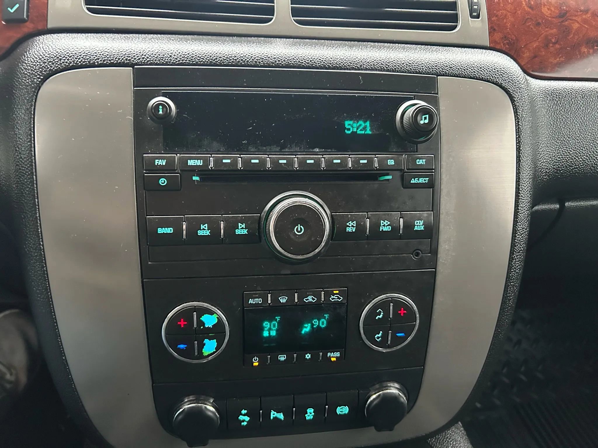 Used 2012 GMC Sierra 2500 SLT w/ SLT Convenience Package image 18