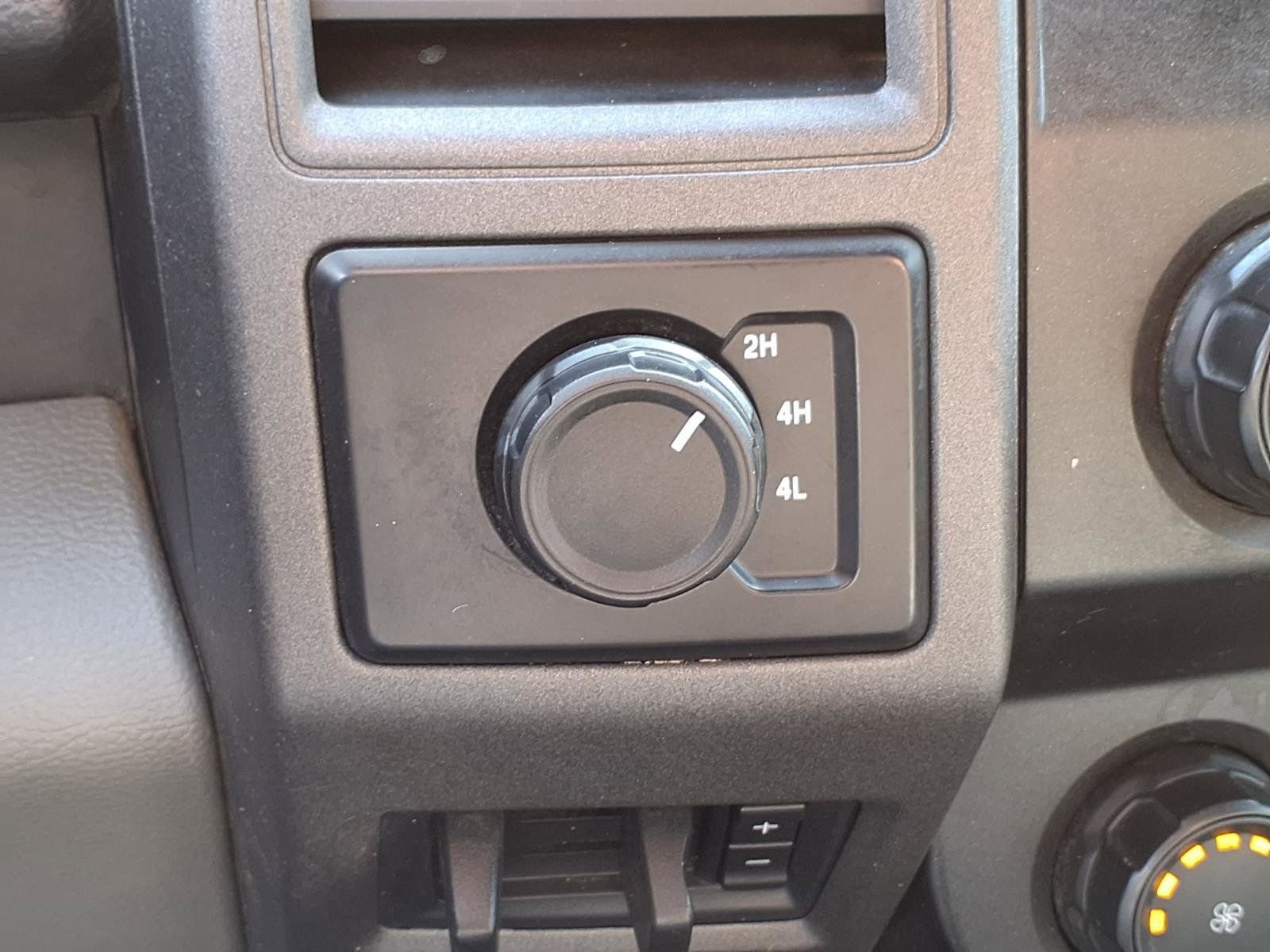 Used 2020 Ford F350 XL w/ Power Equipment Group image 12