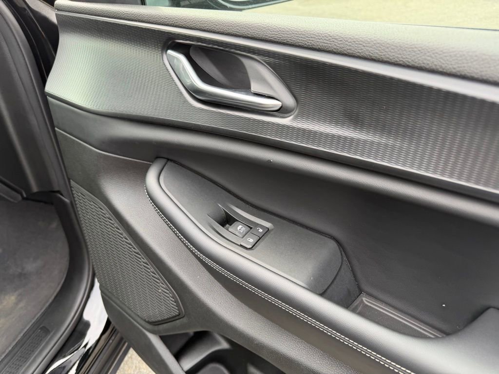 Used 2024 Jeep Grand Cherokee Altitude image 31