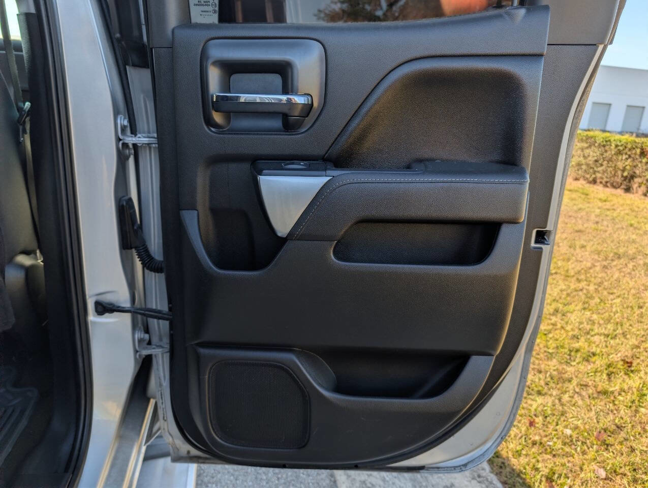 Used 2017 Chevrolet Silverado 3500 LT w/ LT Convenience Package image 12