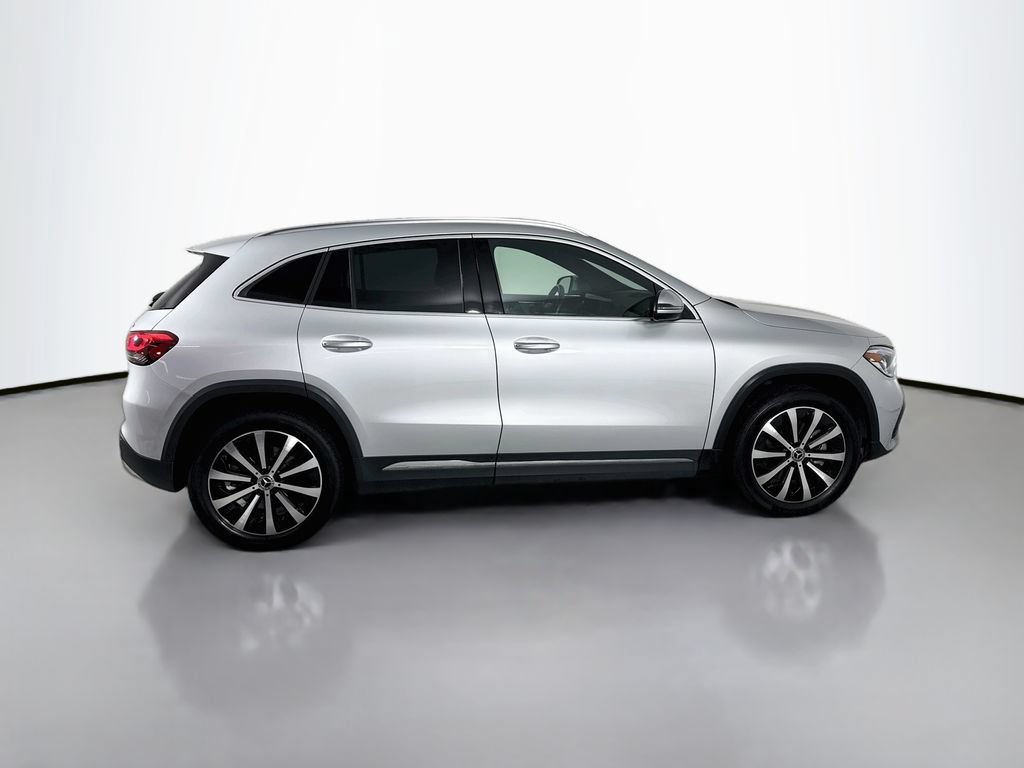 Used 2023 Mercedes-Benz GLA 250 4MATIC image 8