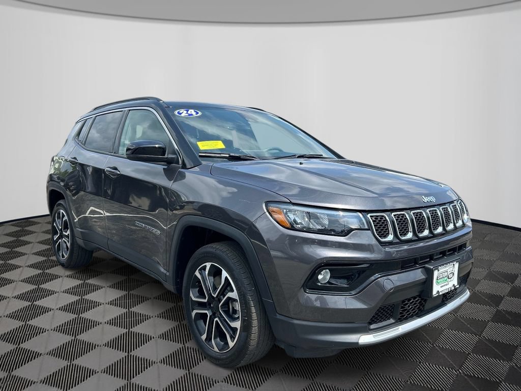 Used 2024 Jeep Compass Limited w/ Sun and Sound Group AWD/4WD image 6