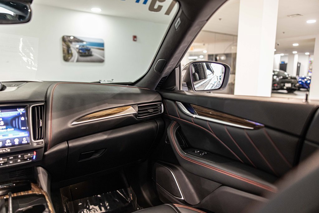 Used 2019 Maserati Levante S GranSport image 41