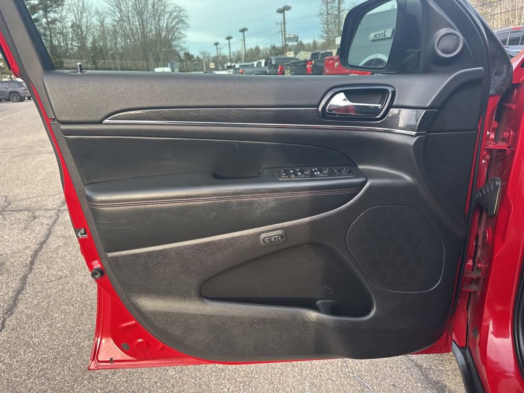 Used 2021 Jeep Grand Cherokee Trailhawk w/ Trailhawk Luxury Group image 14