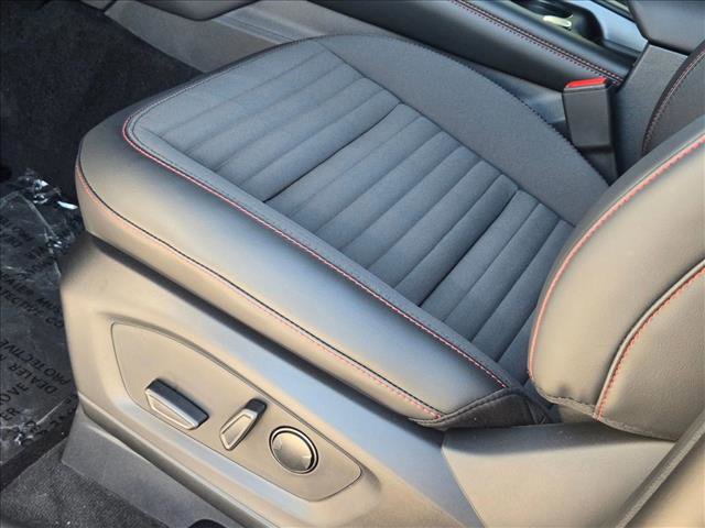 New 2026 Ford Explorer ST-Line w/ ST-Line Street Pack image 4