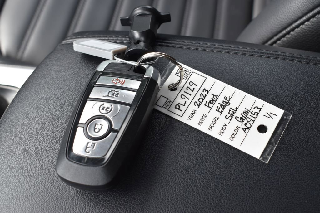 Used 2023 Ford Edge SEL w/ Convenience Package AWD/4WD image 14
