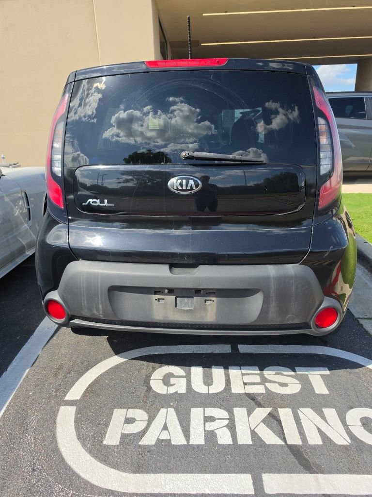 Used 2015 Kia Soul + FWD image 5