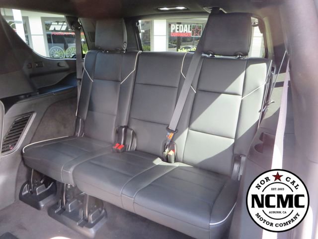 Used 2023 Cadillac Escalade Premium Luxury AWD/4WD image 46