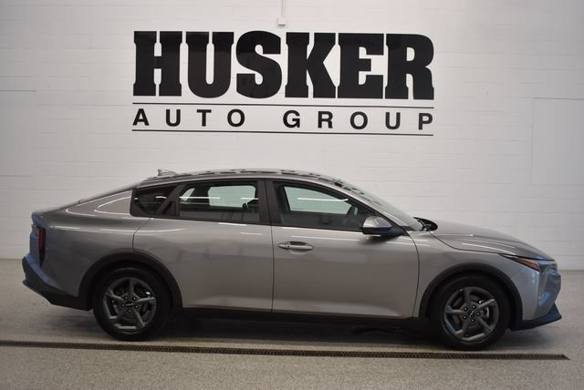 Used 2025 Kia K4 FWD image 2