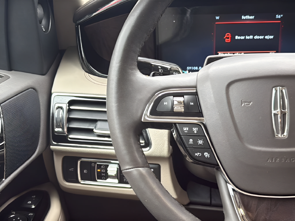 Used 2022 Lincoln Navigator L Reserve RWD image 19