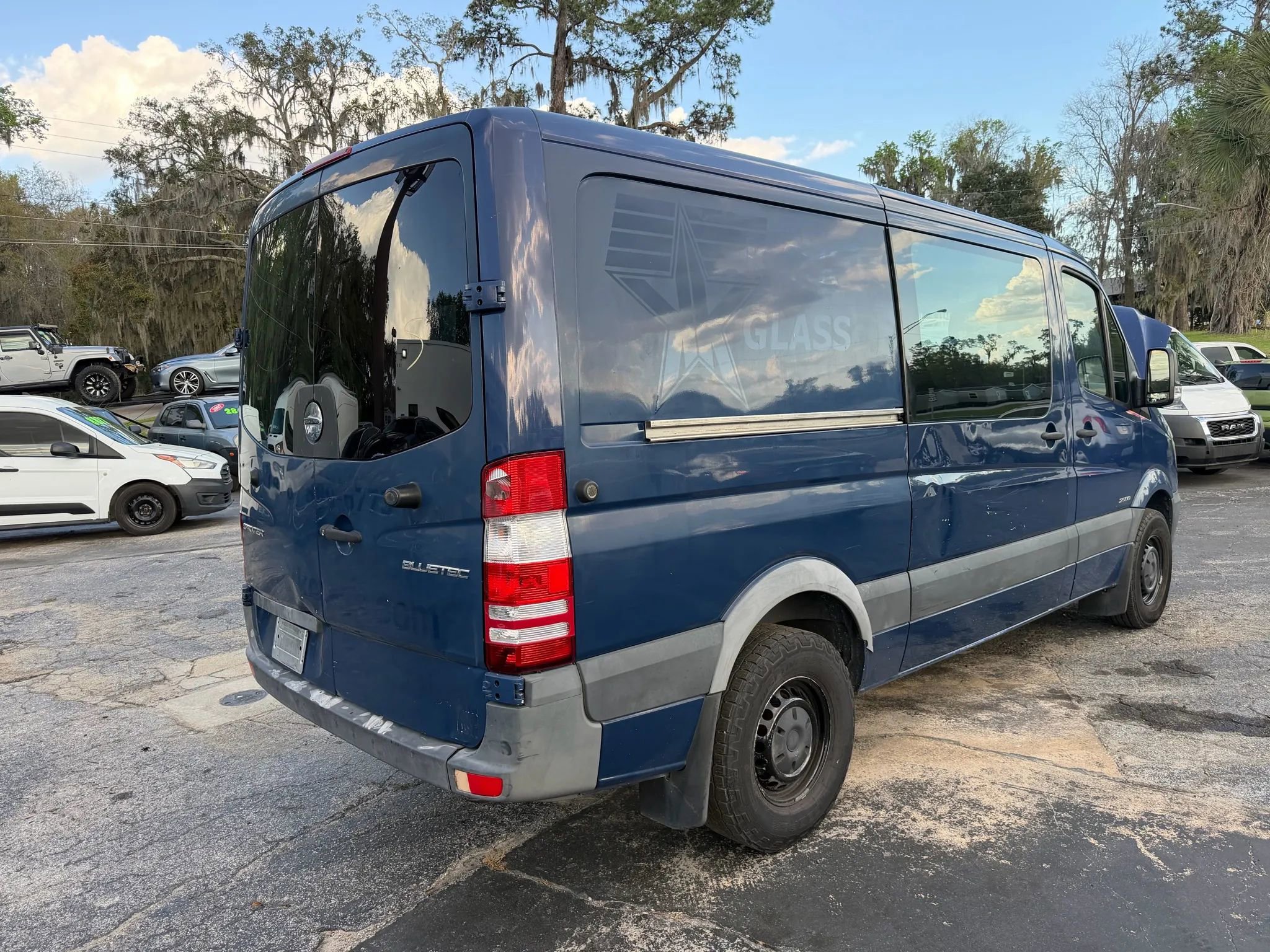 Used 2015 Freightliner Sprinter 2500 w/ Rear Window Package image 8