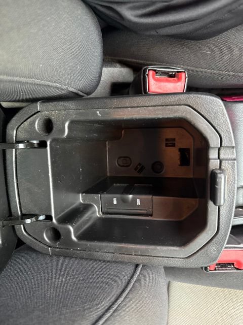 Used 2013 Chevrolet Cruze LS FWD image 28