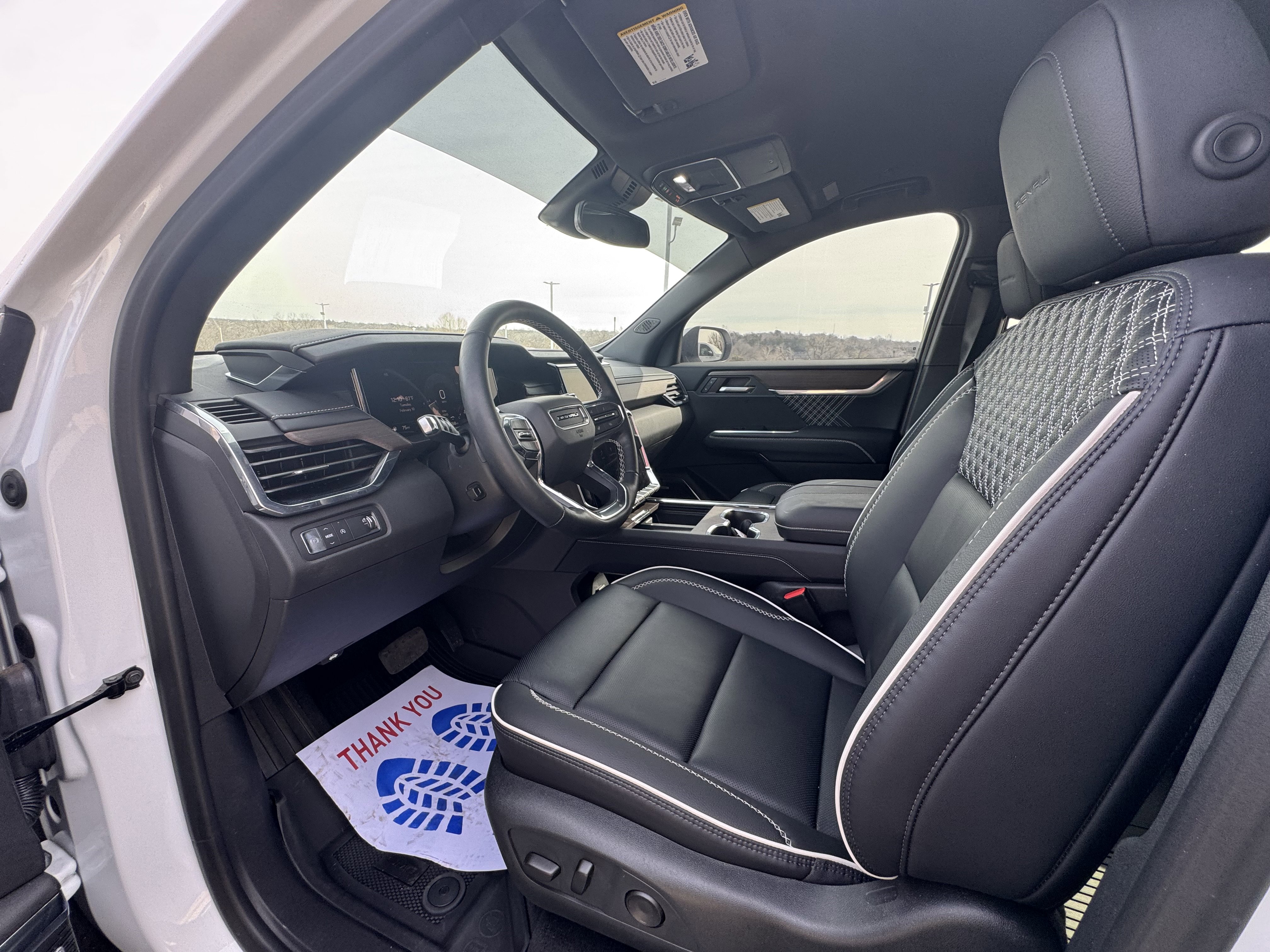 Used 2025 GMC Acadia Denali image 13