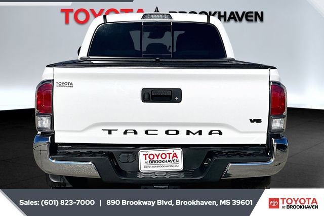 Used 2022 Toyota Tacoma TRD Off-Road image 4