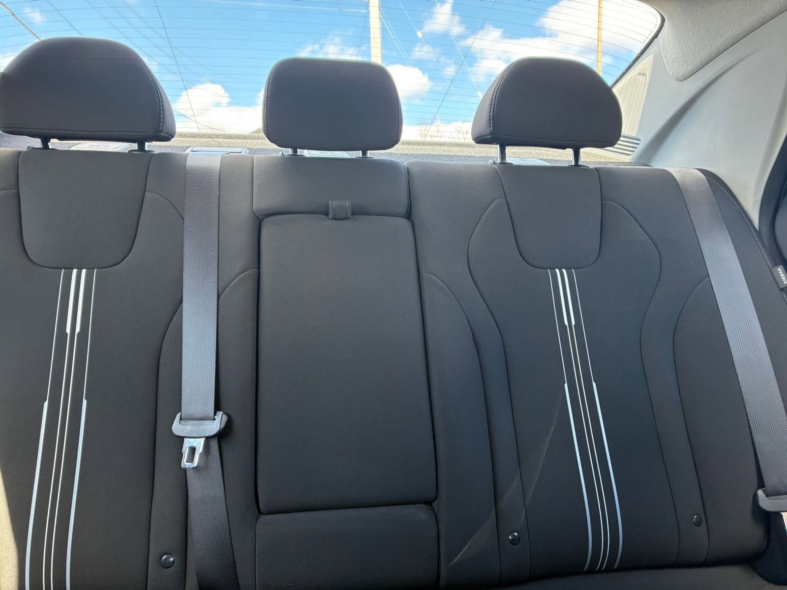 Used 2025 Hyundai Elantra SEL image 33