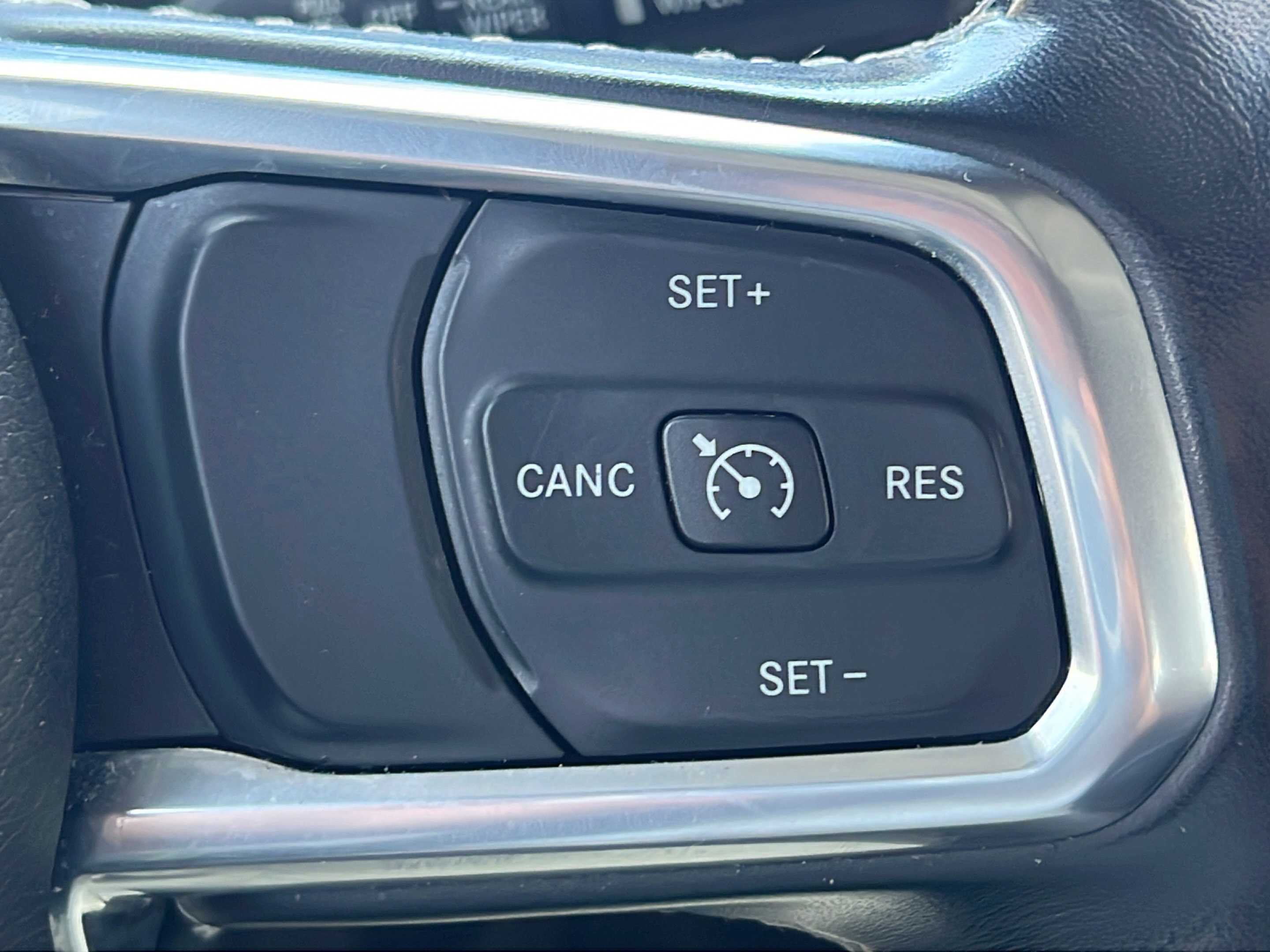 Used 2020 Jeep Wrangler Unlimited Sahara AWD/4WD image 20