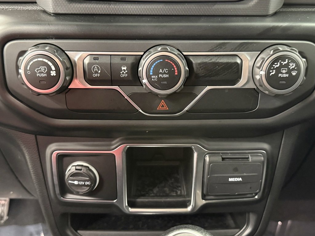 Used 2021 Jeep Wrangler Sport image 29