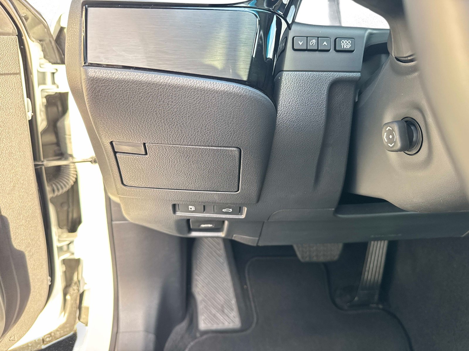 Used 2025 Lexus ES 350 w/ Premium Package FWD image 31