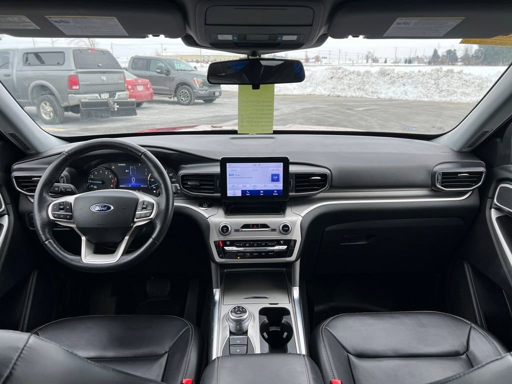 Used 2021 Ford Explorer XLT w/ Equipment Group 202A image 20