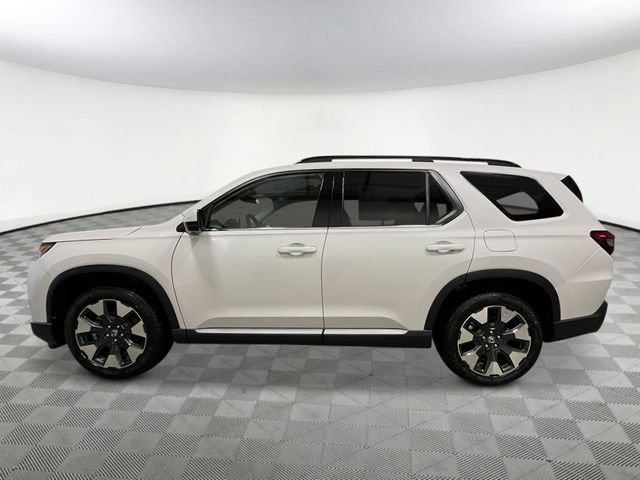 New 2026 Honda Pilot Touring image 2
