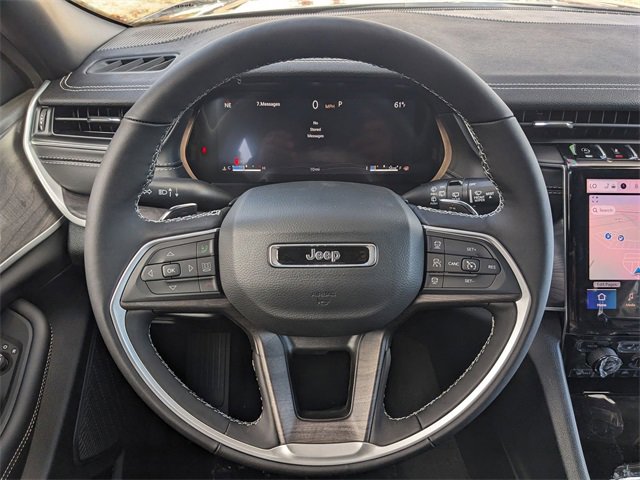 New 2025 Jeep Grand Cherokee Limited image 17