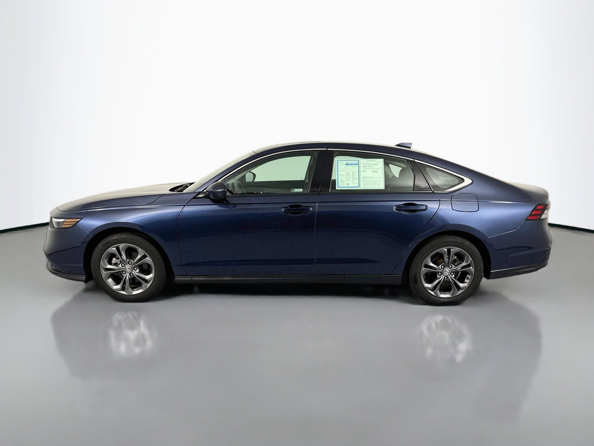 Certified 2023 Honda Accord EX image 8