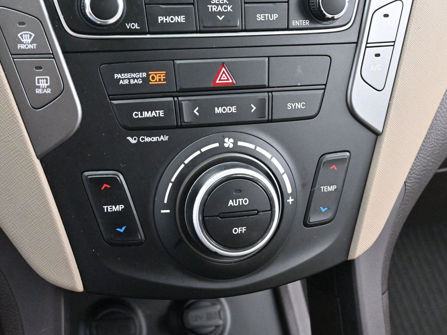 Used 2017 Hyundai Santa Fe Sport w/ 2.4L Tech Package 04 image 25