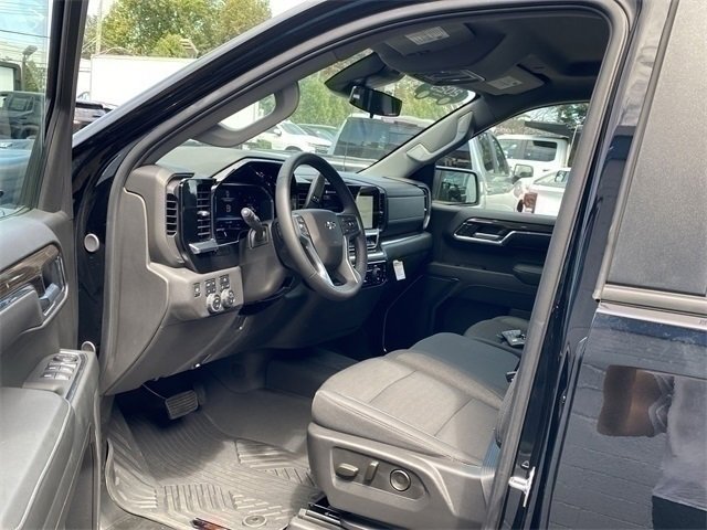 Used 2025 Chevrolet Silverado 1500 LT Trail Boss w/ Protection Package image 18