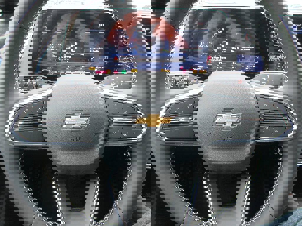 New 2026 Chevrolet Equinox EV LT w/ Convenience Package II AWD/4WD image 25