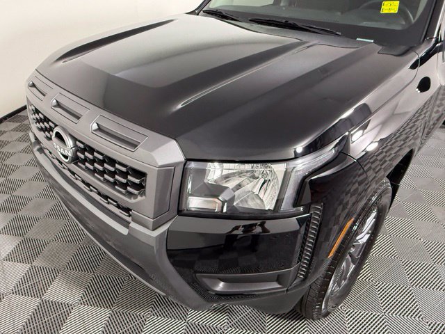 Used 2025 Nissan Frontier SV RWD image 18
