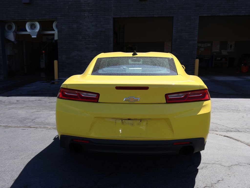 Used 2017 Chevrolet Camaro LT RWD image 12