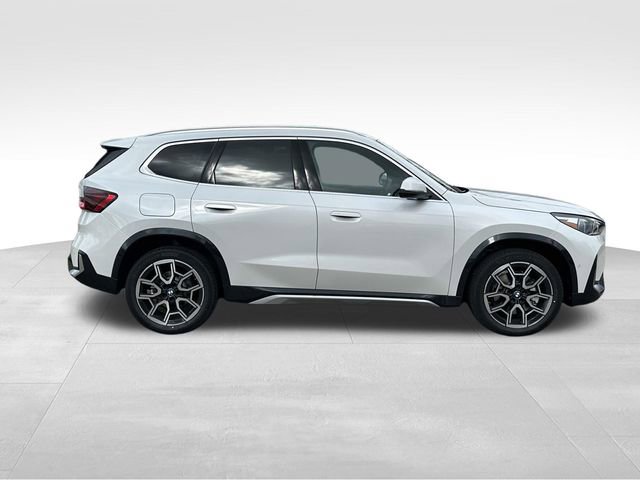 New 2026 BMW X1 xDrive28i w/ Technology Package AWD/4WD image 2