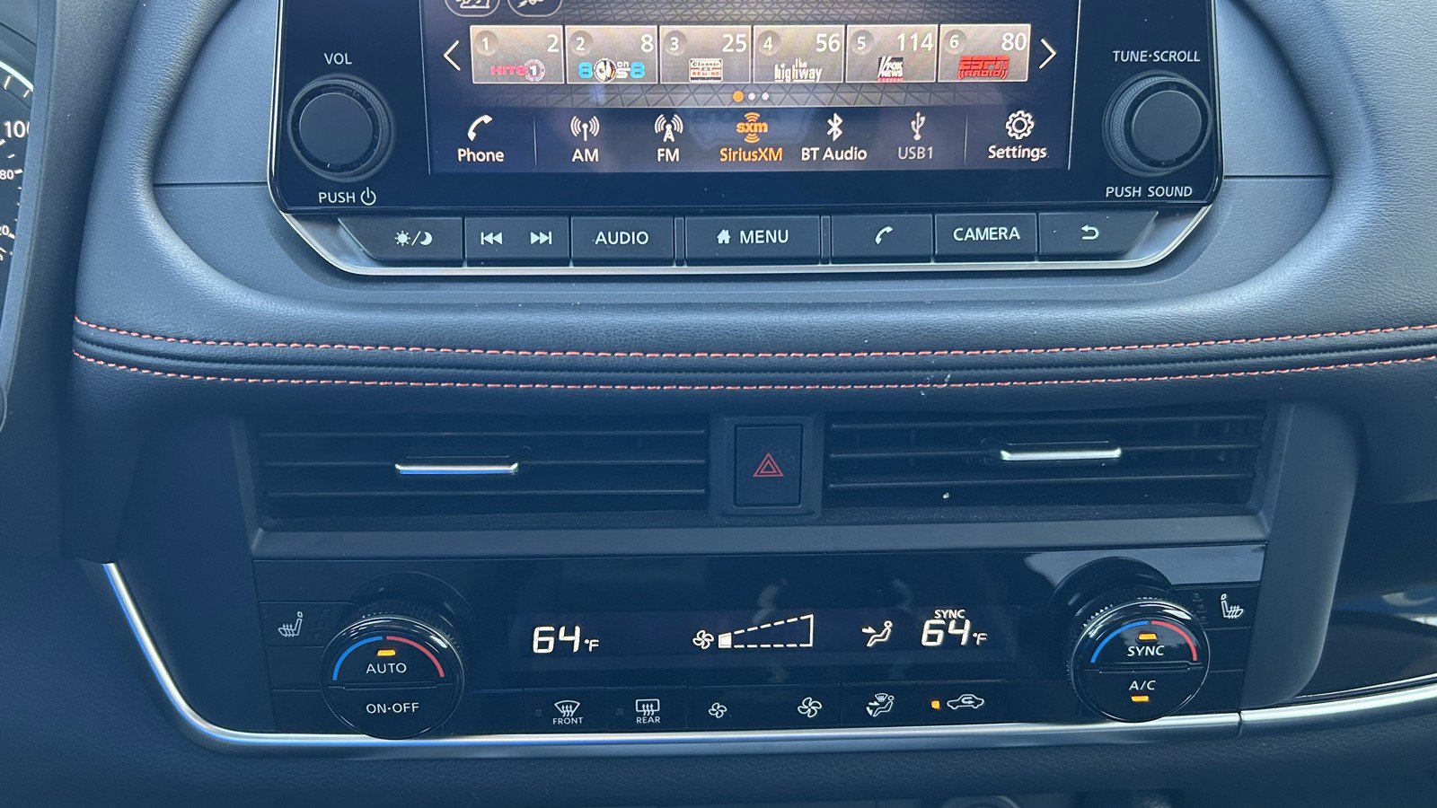 Used 2025 Nissan Rogue SV image 27