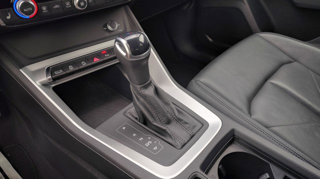 Used 2025 Audi Q3 2.0T Premium image 25